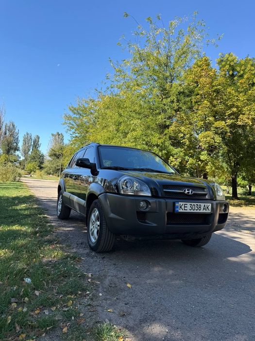Продам автомобіль Hyundai Tucson 2007 року