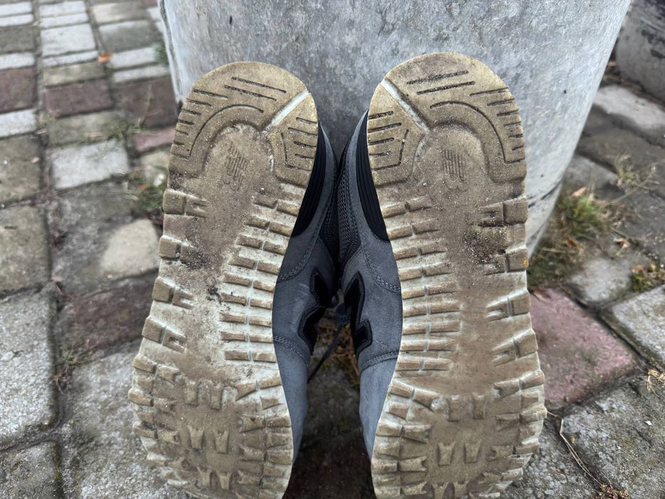 кросівки new balance