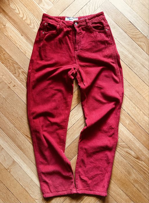 Piękne Czerwone sztruksy, Bershka, 38