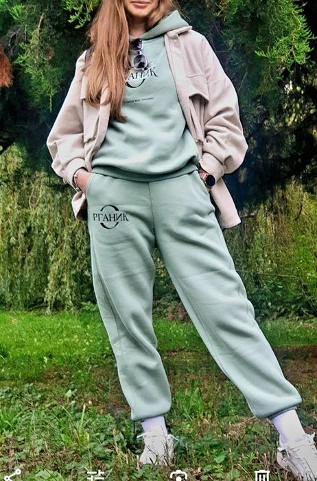 Продам теплый флисовый костюм от Vika Adamskaya