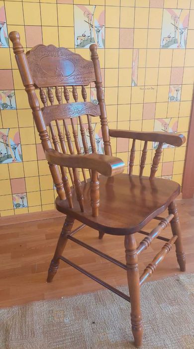 Продам столовий гарнітур