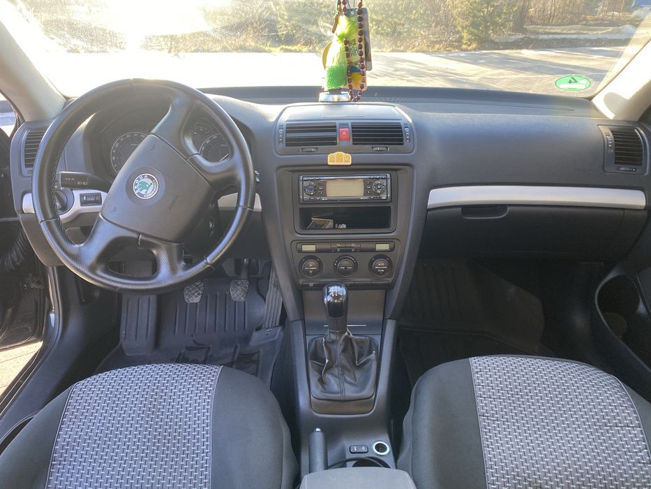 Шкода октавія 1.6 бензина МРІ