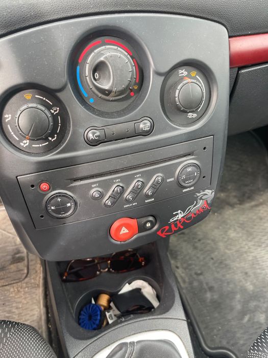 Vendo Renault clio Rip Curl