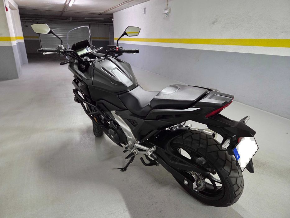 Honda NC750X 2024, 27000km e garantia total da Honda até 08/2027