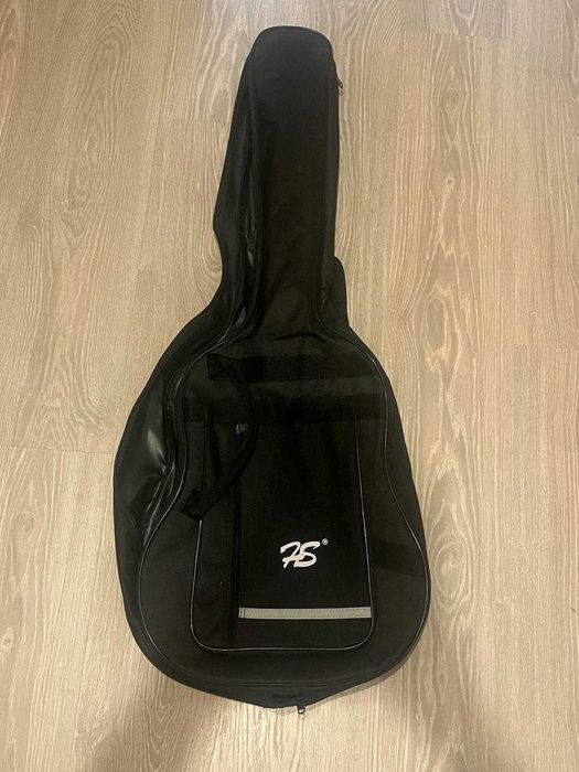 Продам класична гітара YAMAHA C-40M