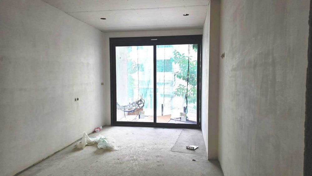 Apartamento T2 com Varanda e Garagem - Junto à Casa da Música, Porto