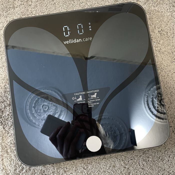 Vellidan.care Waga łazienkowa z analiza ciała SMART