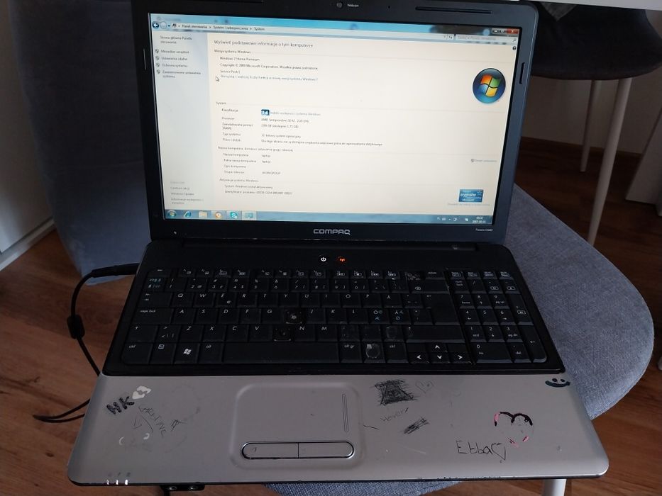 Laptop hp z ładowarką