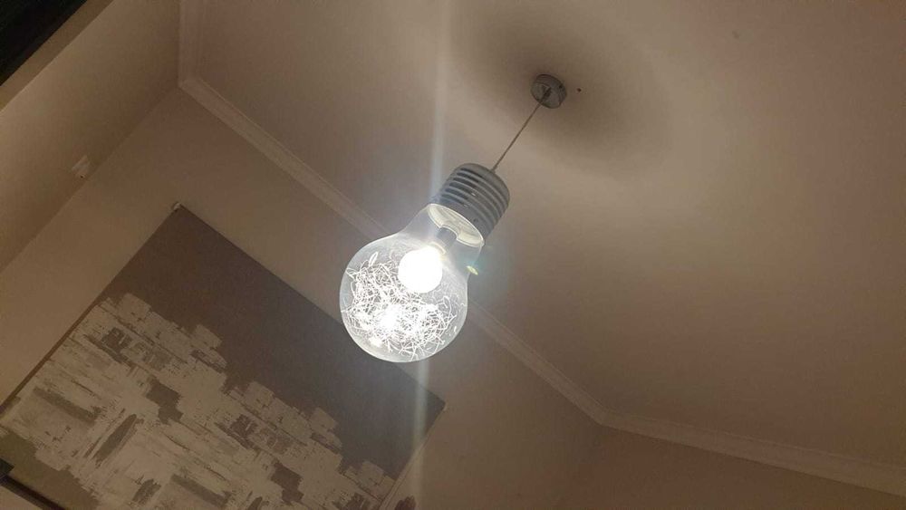 Tenho para venda varios artigos de quarto
