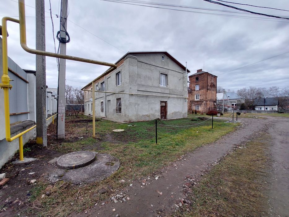 Продаж квартири/приміщення вільного призначення  Дрогобич в.Фабрична