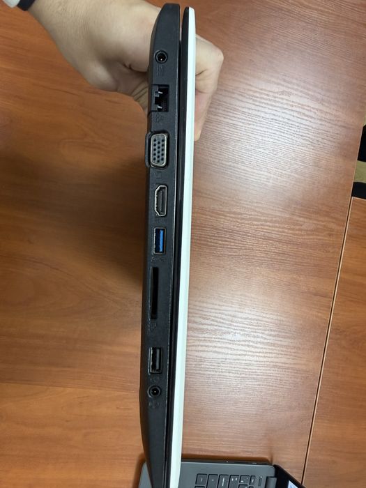 Ноутбук ASUS X553S