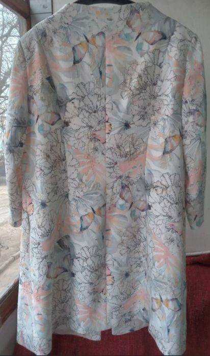 Женские пиджак "PIO PABLLO" и летнее пальто "L.B." 52-54 (46) размера.