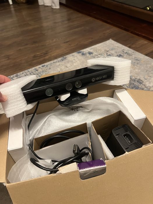 Xbox 360 250GB  //