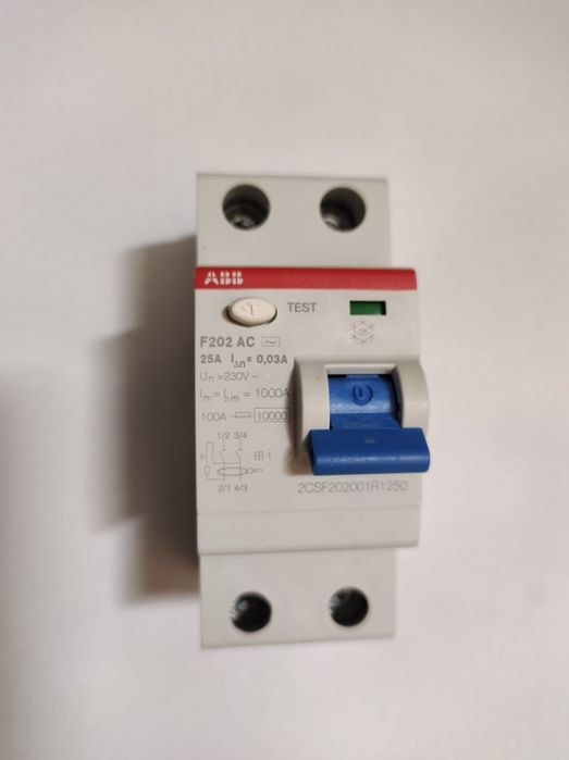 УЗО АВВ 25 А ,30 мА. (Устройство защитного отключения).