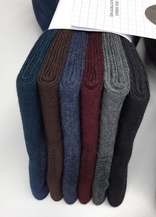 12 pares de meias para jovens e homens