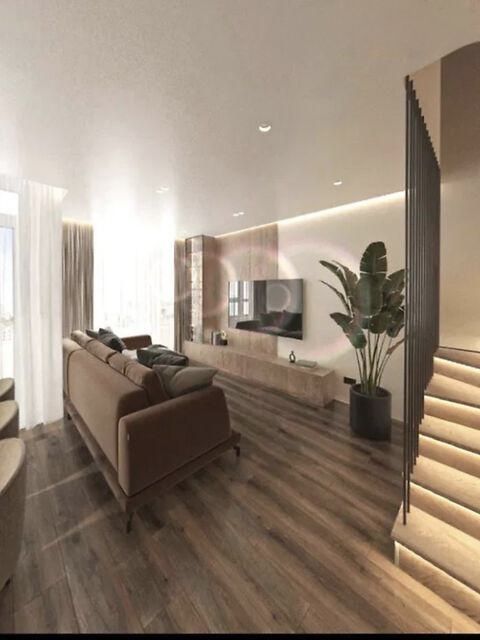 Продаж 2 кімн.квартира 97 м² 9/10 вул.Топольна 179000$