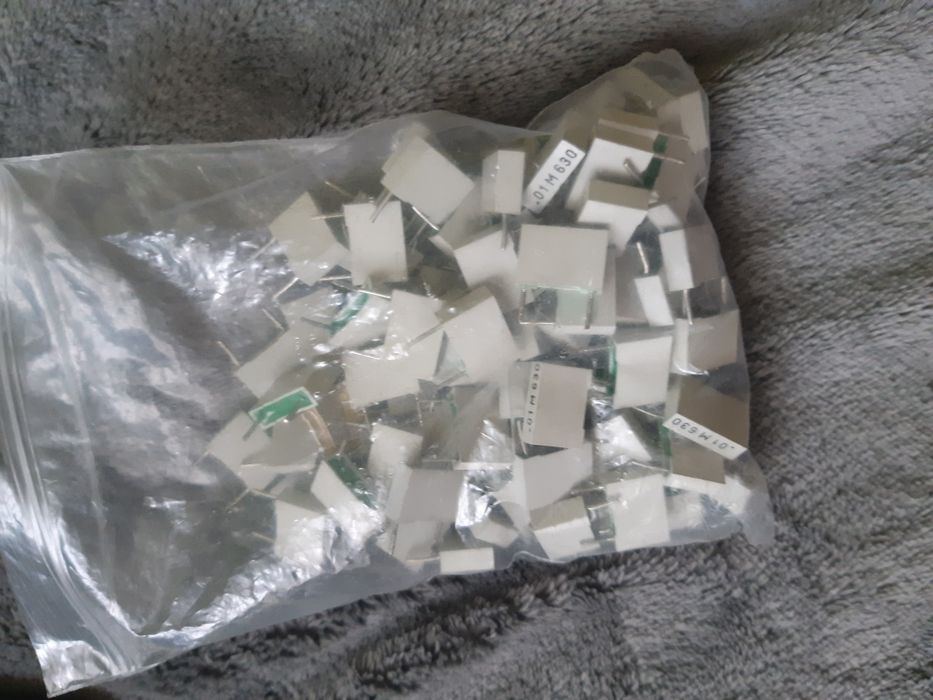Kondensator 01M630