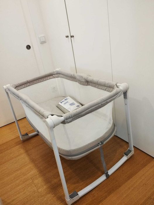Quase novo berço de viagem extensível Chicco Zip&Go