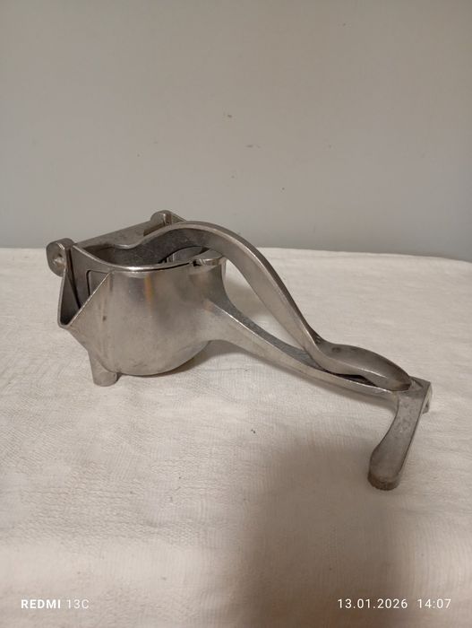 Ручная соковыжималка - пресс