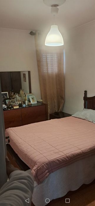 Dois Quartos disponível foros de amora