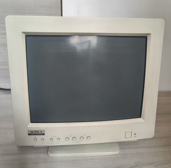 Monitor CTX 1559SE - kineskopowy monitor 15 cali