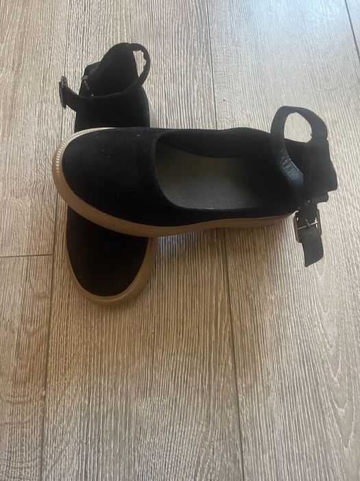 Туфлі для дівчинки 36 розмір