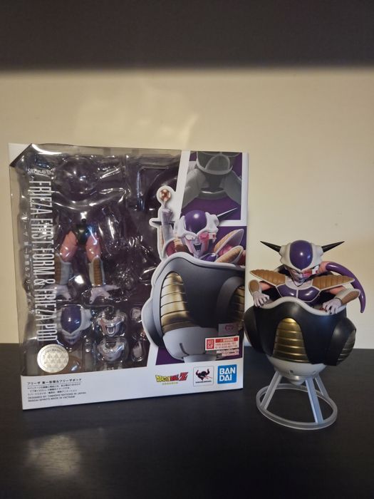 Frieza First Form & Frieza Pod SHFIGUARTS
