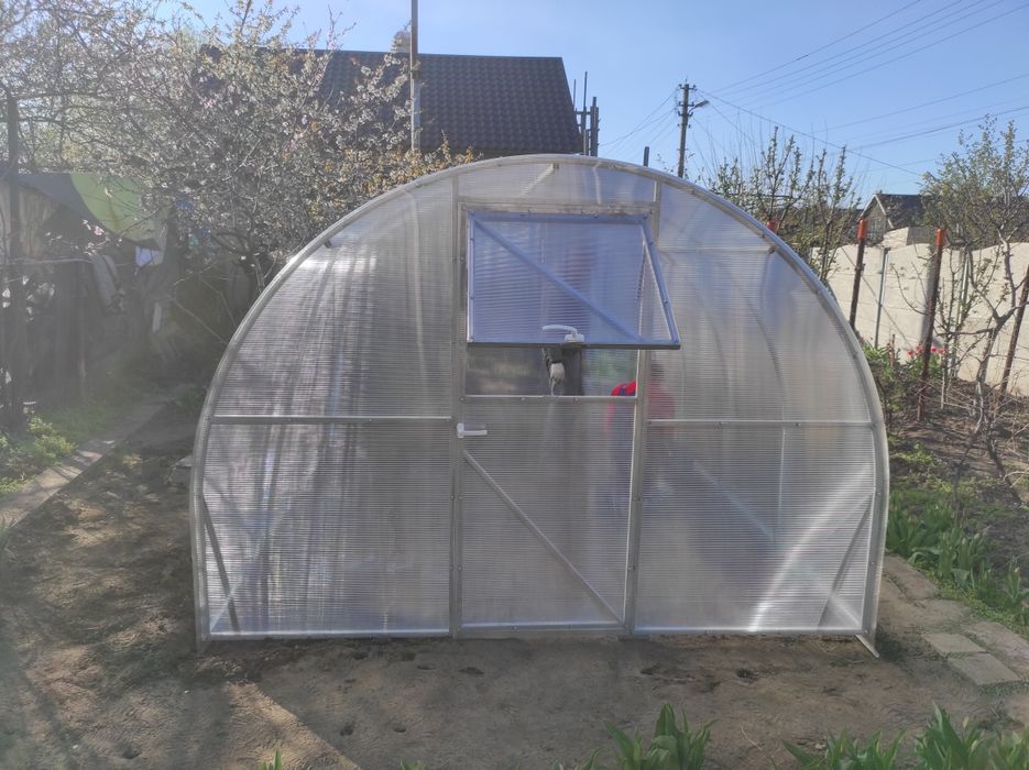 Теплиця або каркас в Запоріжжі