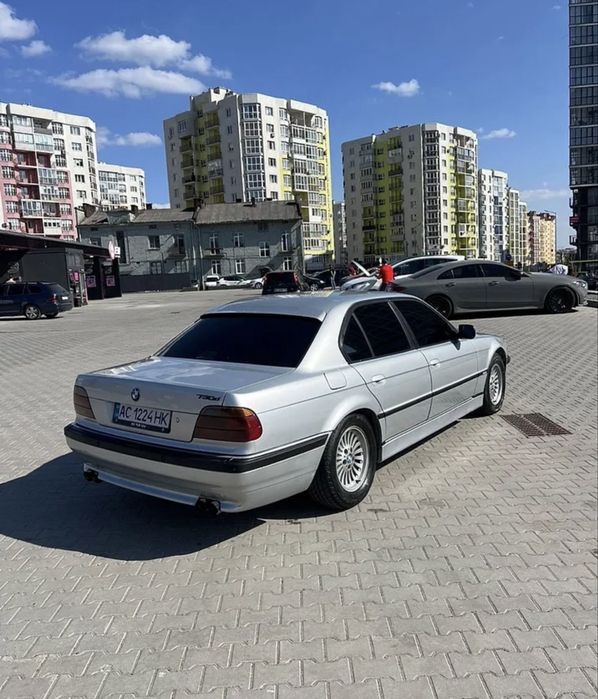 BMW E38 730D обмін