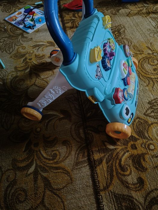 Продам толокар-ходунки