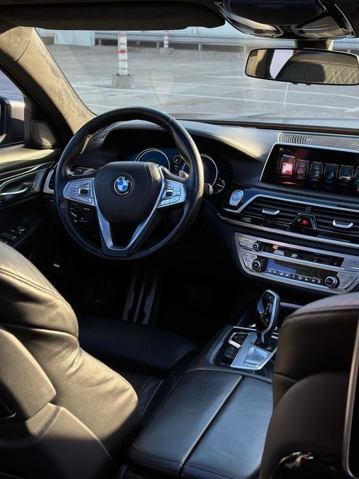 Оренда авто BMW 730L