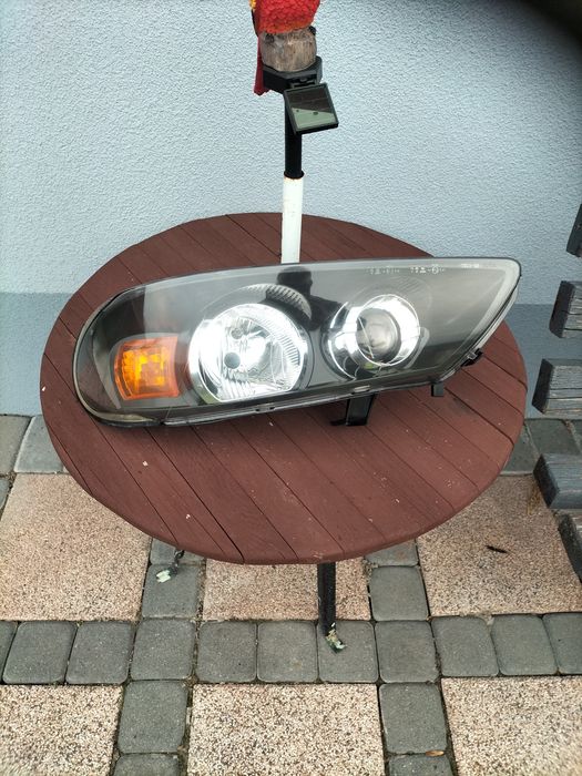 Lampy przednie do nissan almera 2005 r.