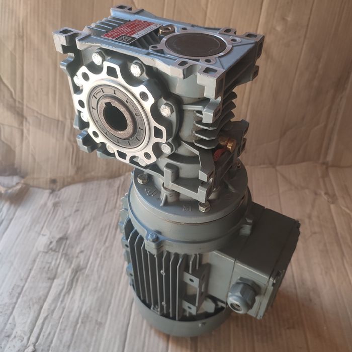 мторредуктор 0.55 KW