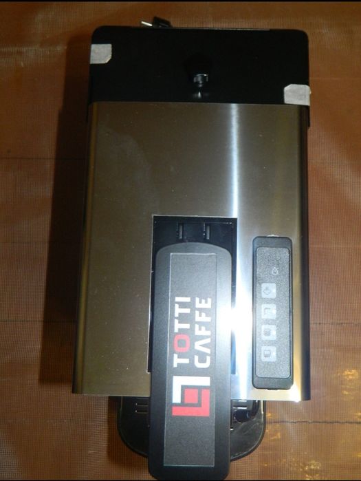 Капсульная кофемашина Espresso del Capitano Office Plus Totti Lavazza