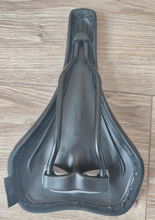 Siodełko rowerowe SQLab Ergowave 614  Gravel 160 mm