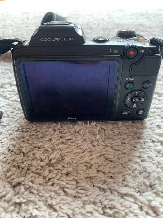 Nikon Coolpix L120 14mp zoom 21x
