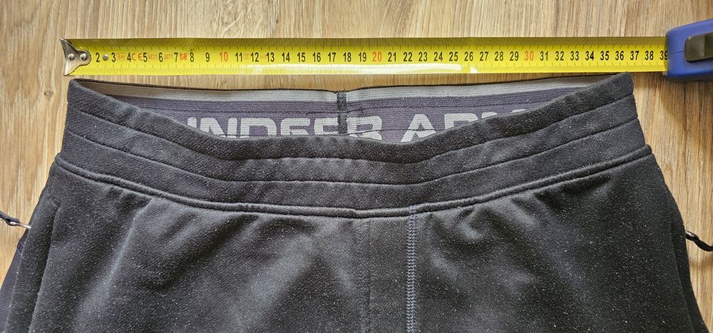 Under Armour spodnie treningowe dresowe męskie rozmiar M