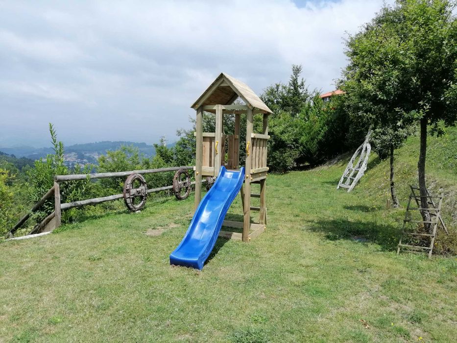 PARQUE INFANTIL DA ZIMBRO- fornecido desmontado
