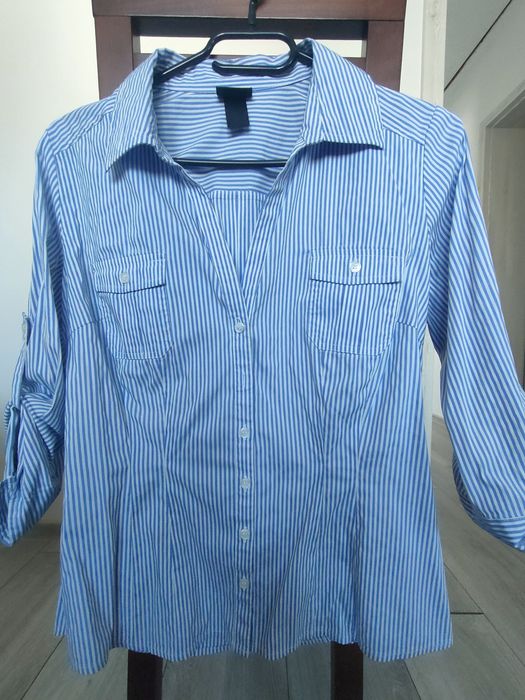 Koszula damska w paski.