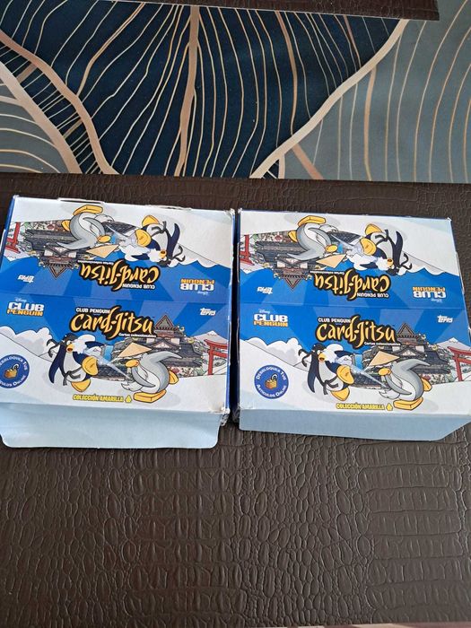 Topps Club Penguin Card-Jitsu Series 3 2009 Box x2 (Wersja hiszpańska)