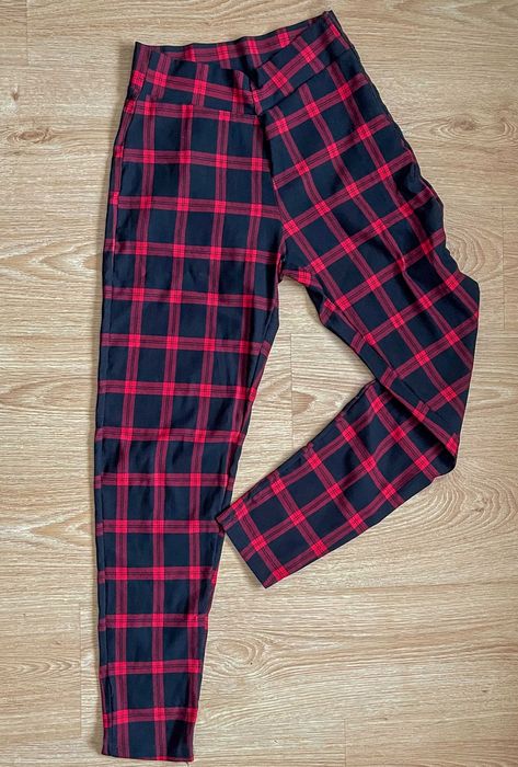 Calça leggings xadrez vermelha e preta, 42