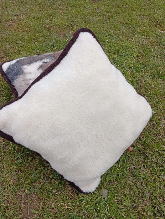 подушка з  вовни