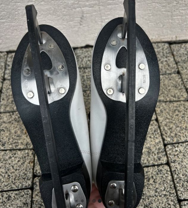 Łyżwy figurowe białe