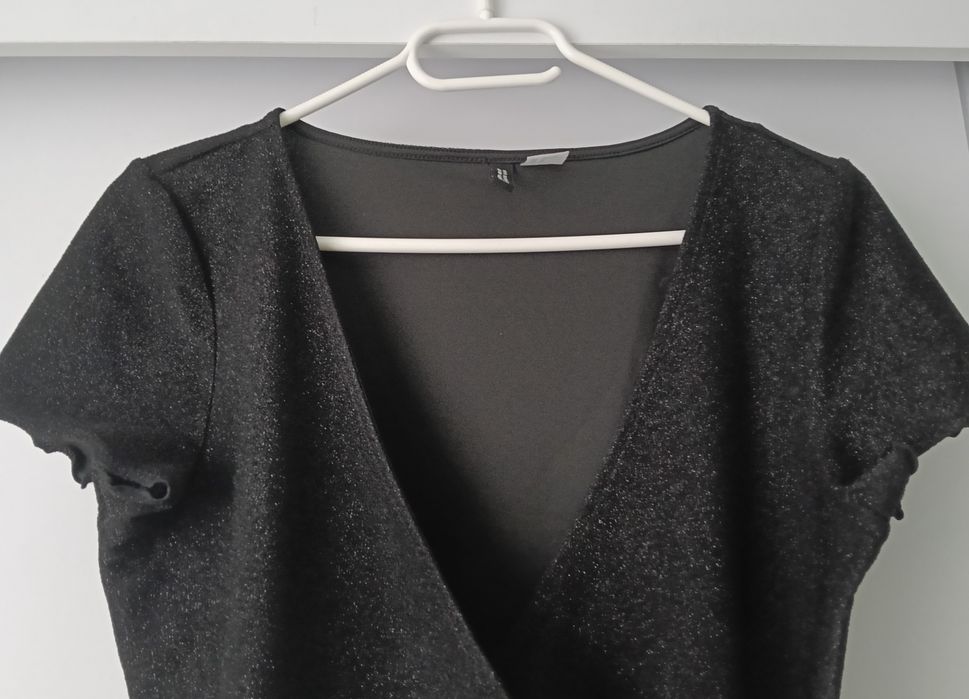 Czarny błyszczący top damski H&M rozm.M