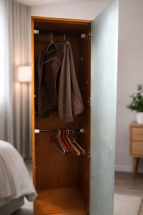 Armário vertical multiuso