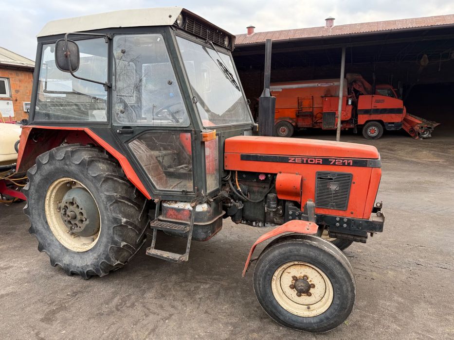 Ciągnik Zetor 7211
