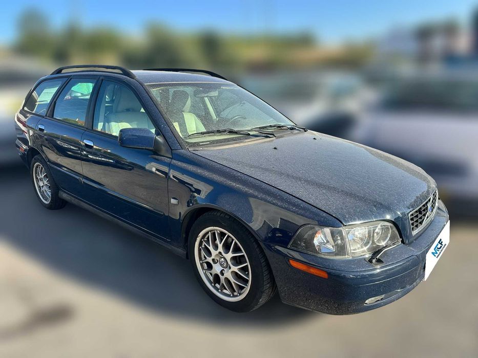 VOLVO V40 Carrinha (VW, 645) 1.9 DI Diesel 115 cv  85 kW 2000 - 2004 D 4192 T3 para peças
