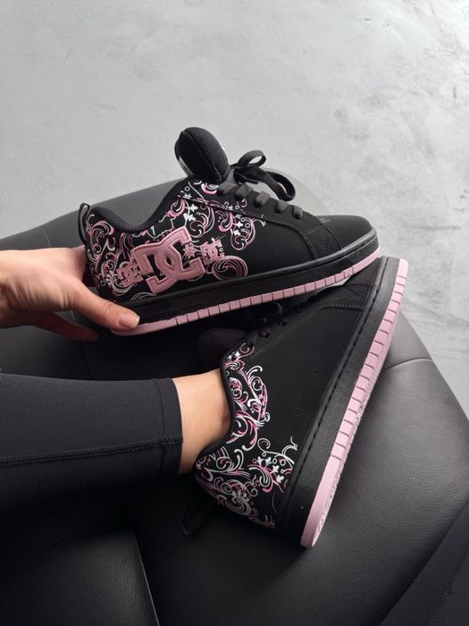(36-41) ПІД ЗАМОВЛЕННЯ DC Shoes Court Graffik Black Pink Sabbath дс чорні з рожевим