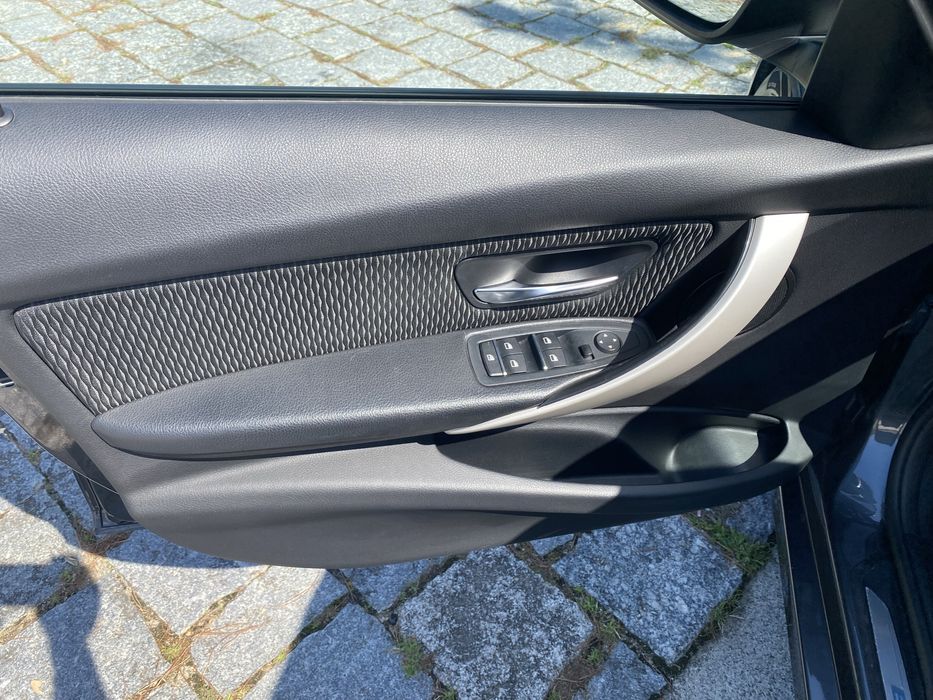 BMW 330 e iPerformance Advantage