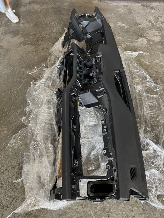 Skoda Kodiaq 2024 Консоль торпеда безпека ориг.